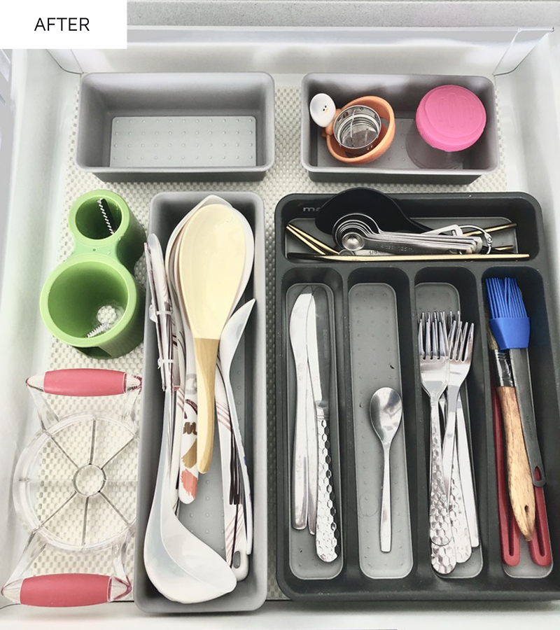 Clean and organized kitchen drawer.